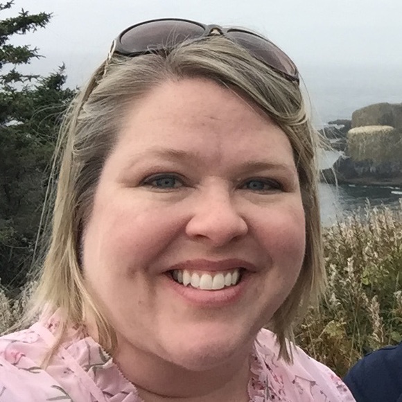 Meet your Posher, Lori - Picture 1 of 1